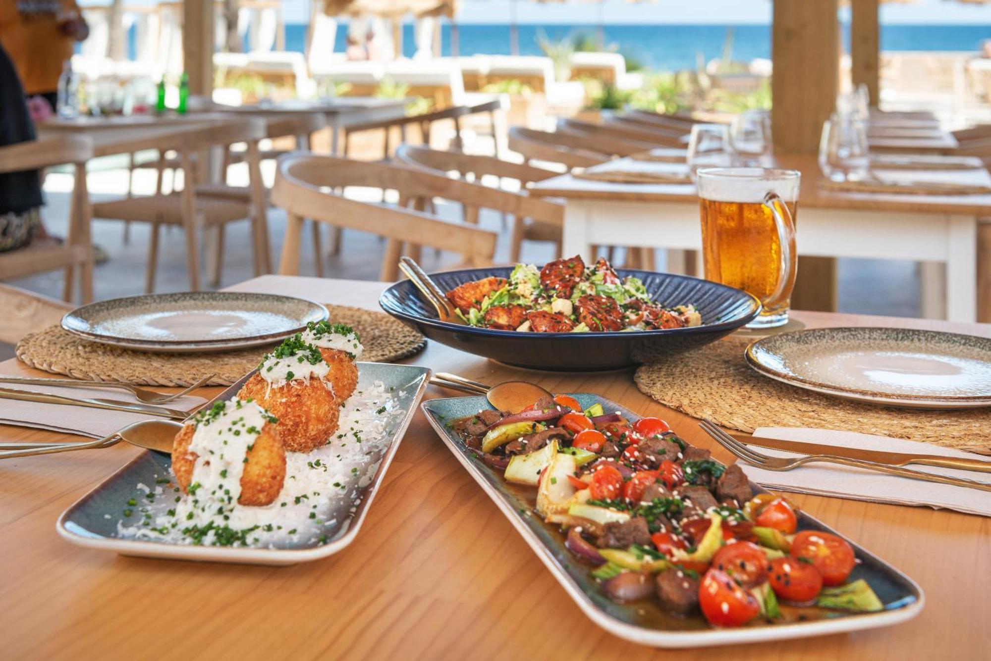 Atolon & Kaafu Beach Club 4*